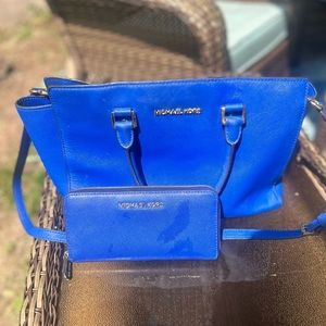 Michael Kors Tote Purse with Matching Wristet